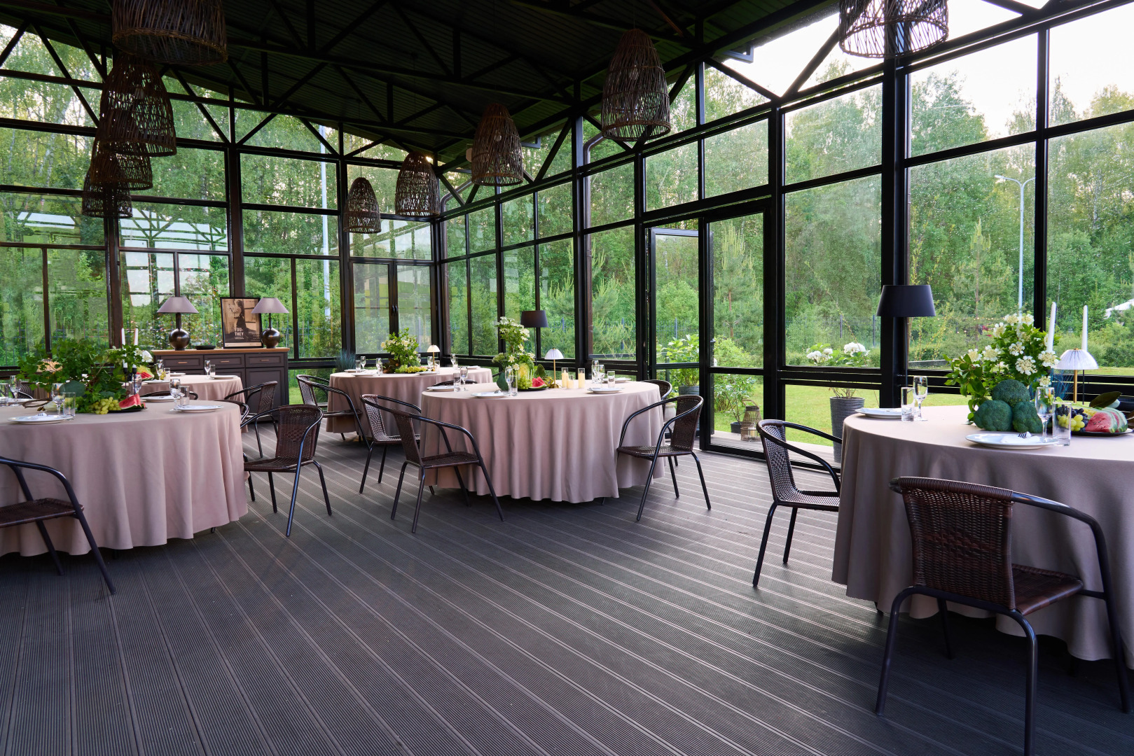 Отель Загородный Freezone Inn