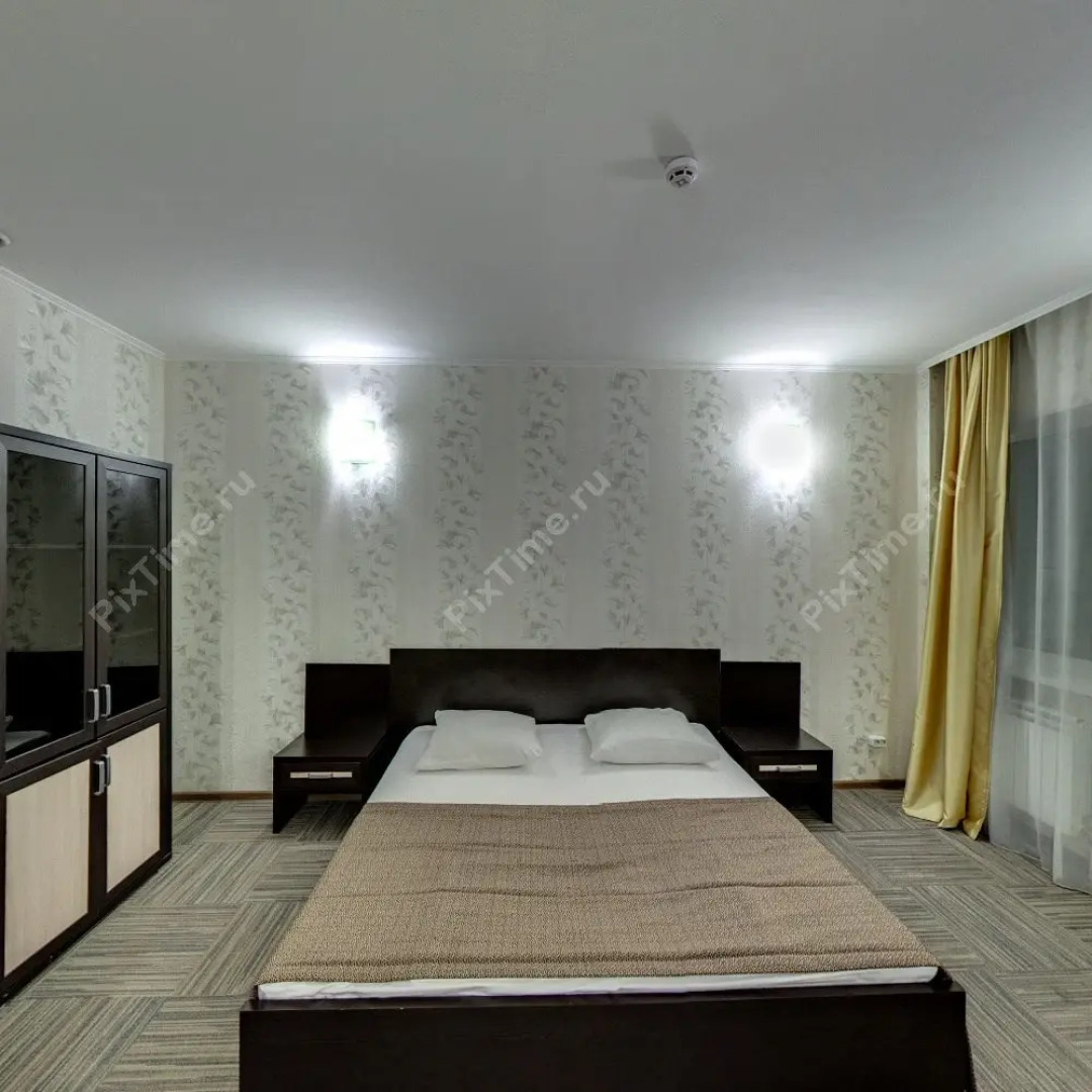 Отель Ливадия