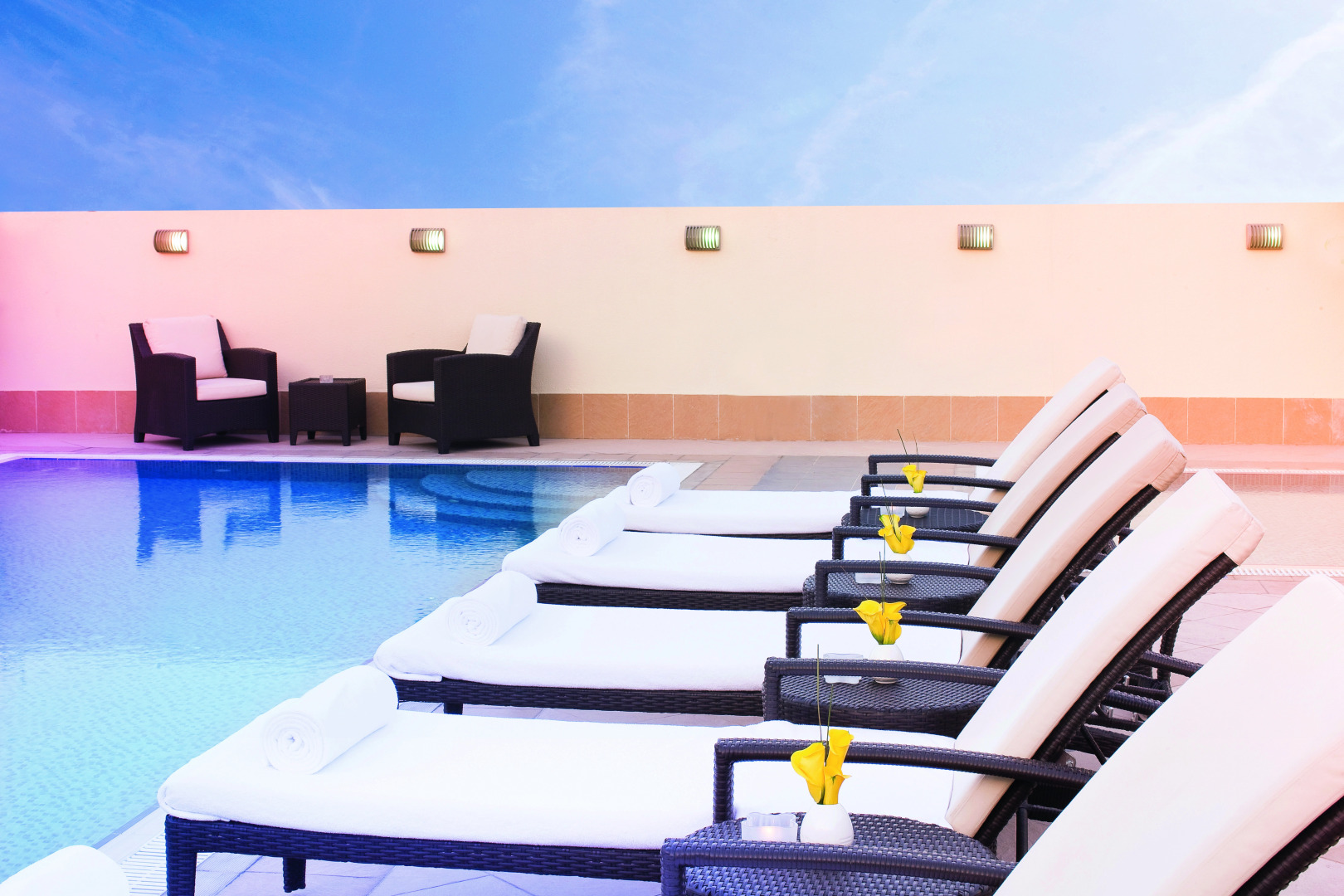 Отель Avani Deira Dubai