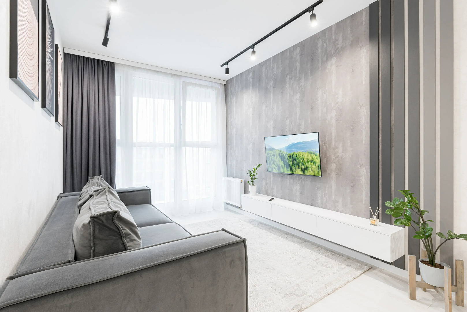 Апартаменты Дизайнерские на 24 Этаже с Панорамными Окнами