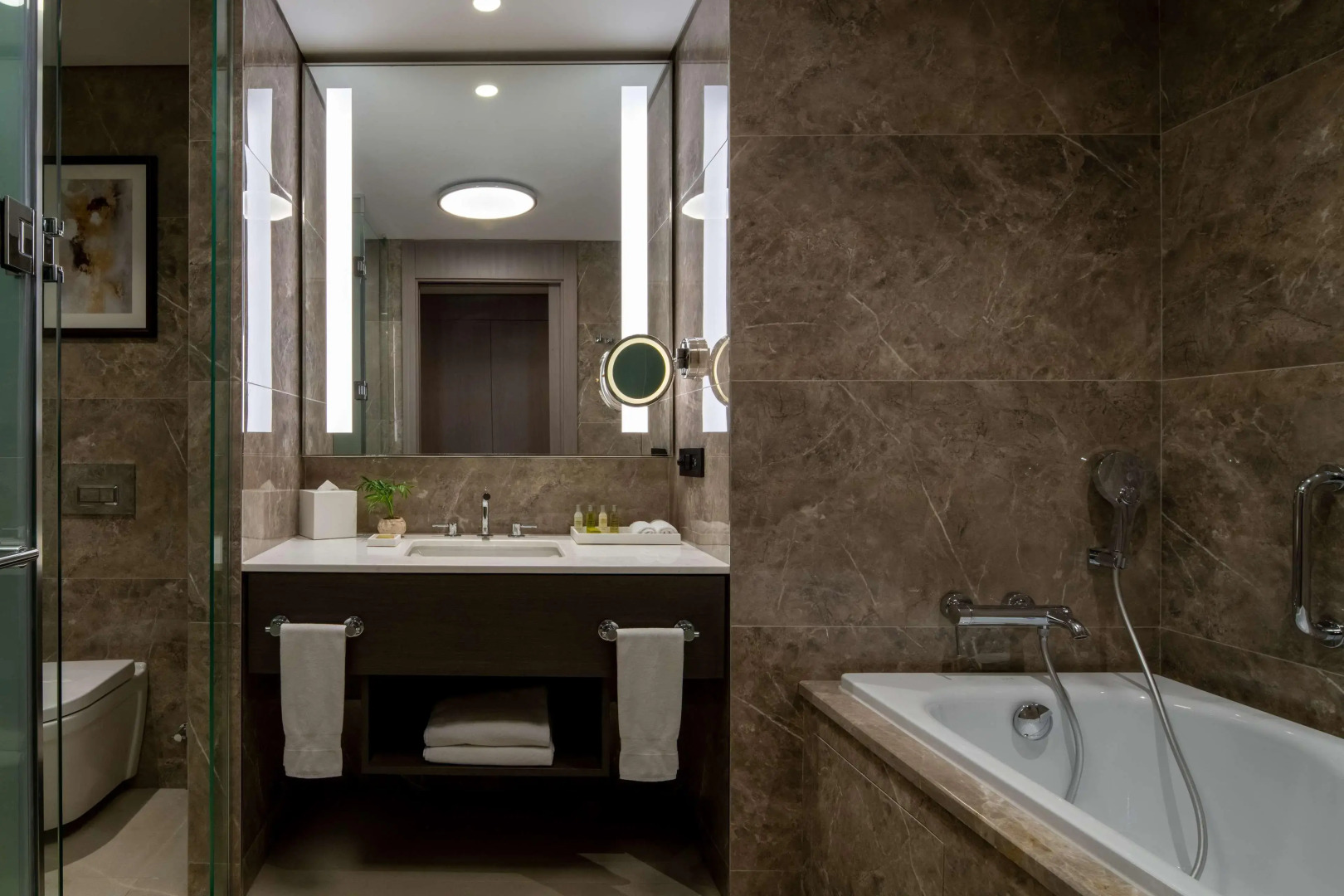 Отель Centro Westside by Rotana