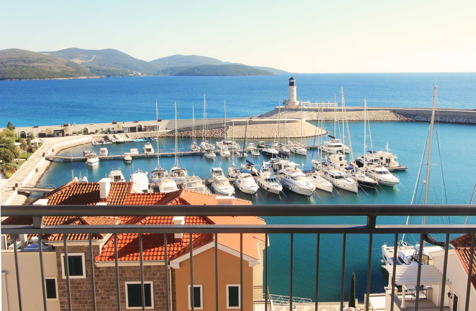 Квартира Lustica bay Magnolia apartment