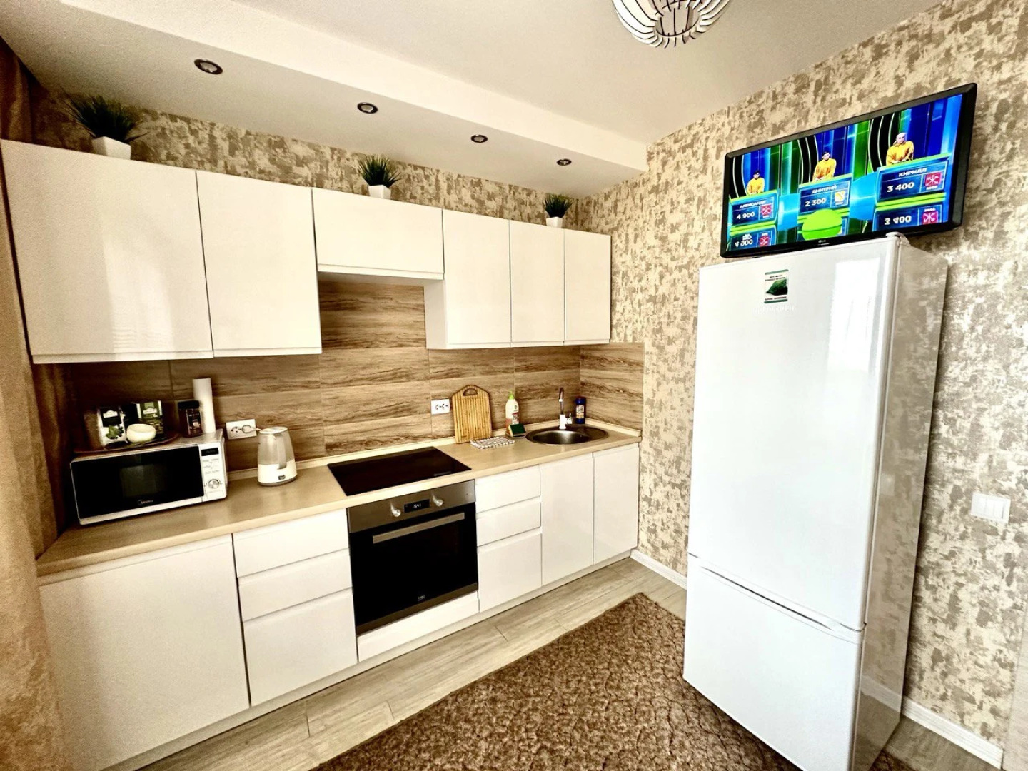 Апартаменты на улице Маршала Устинова д.1