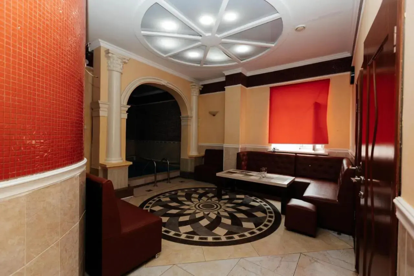 Отель Alcazar