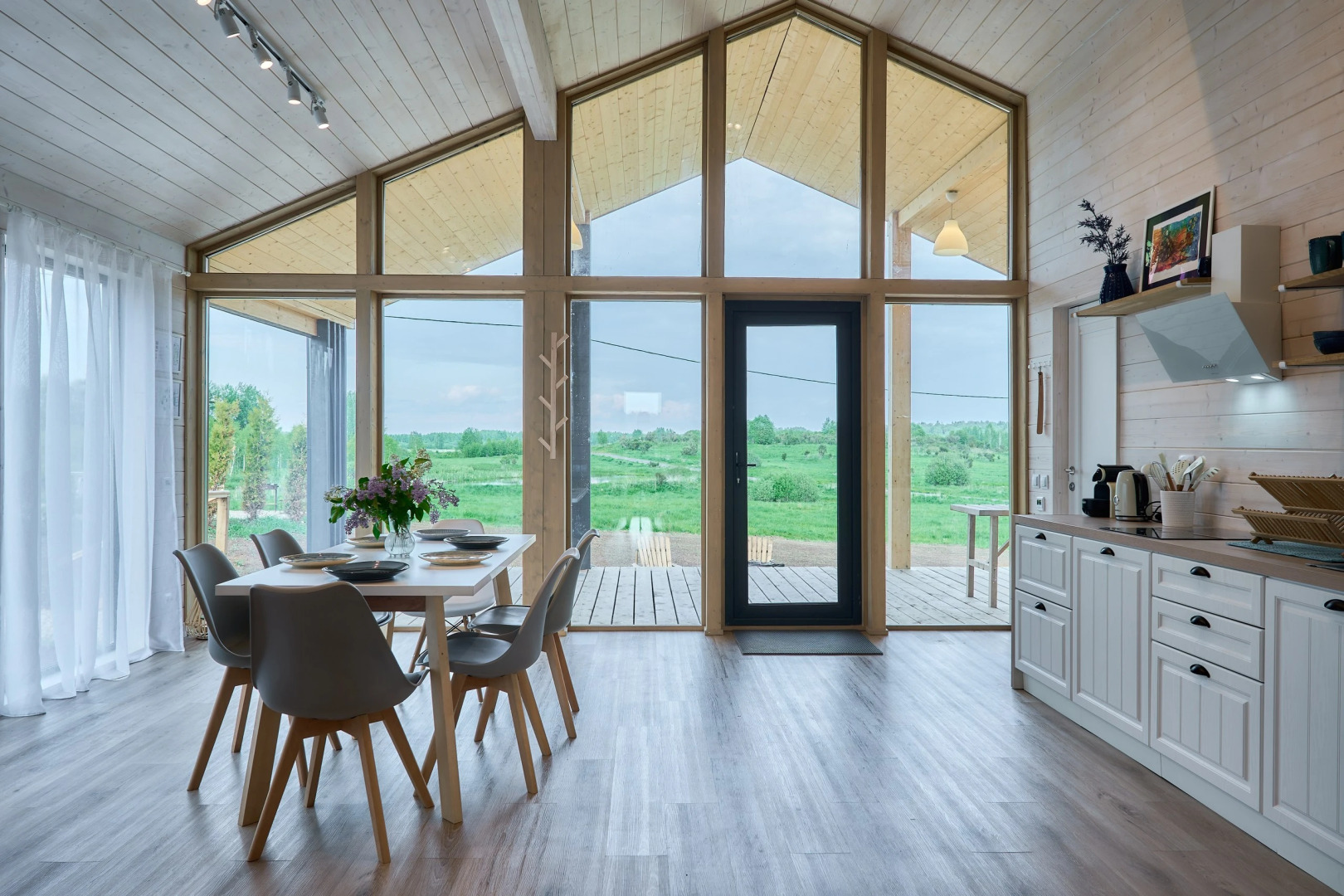 Коттедж Якунино-Дача Дом Медведя