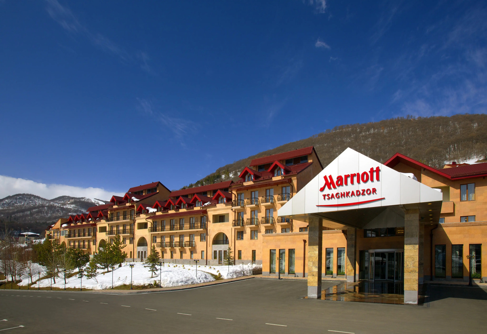 Отель Tsaghkadzor Marriott