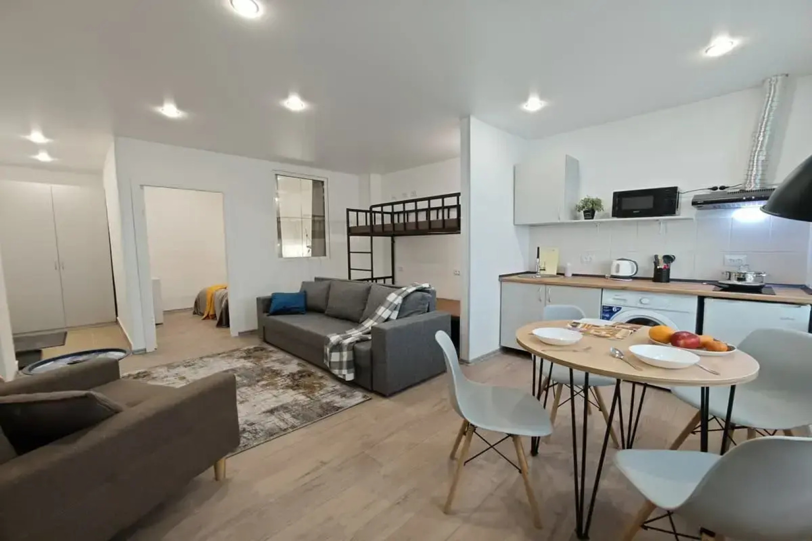 Квартира Просторная 2к по Тухачевского 49/3-31