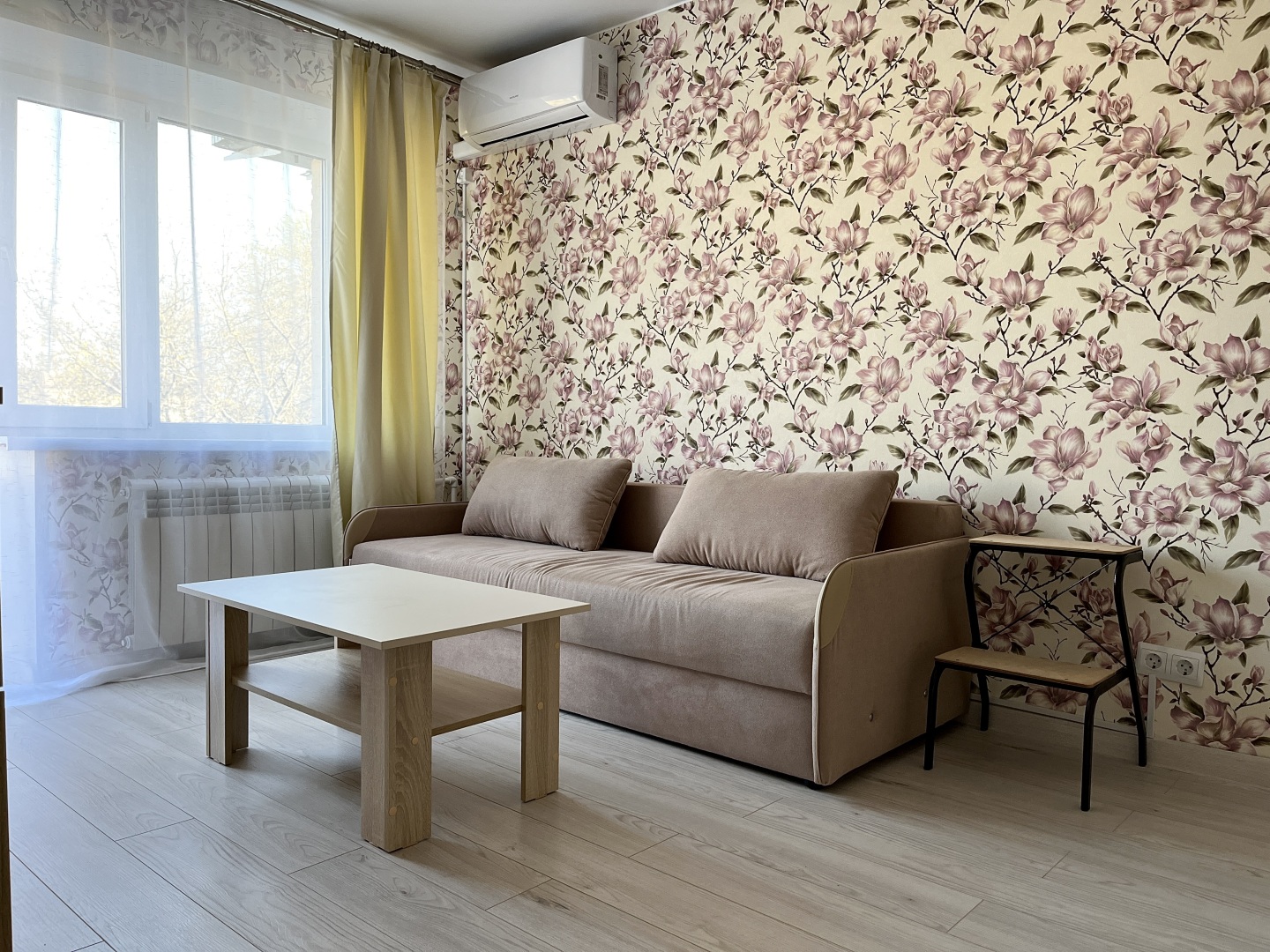 Апартаменты Десятинная 3/1