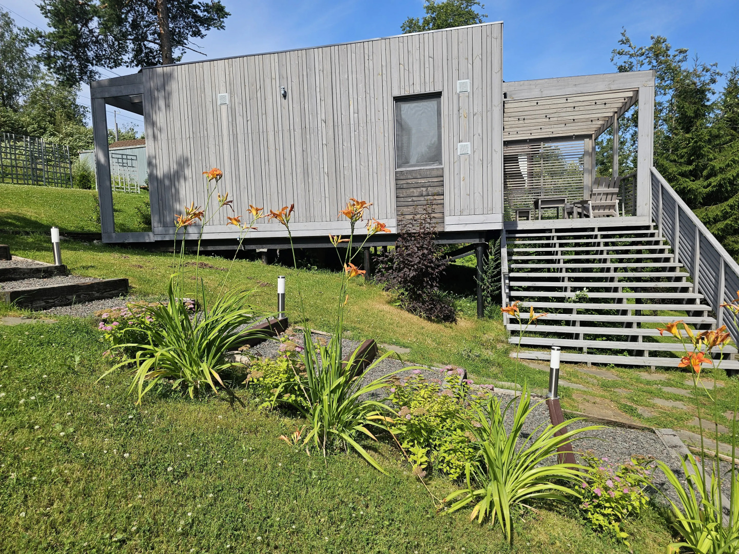 Коттедж Черничный Склон Silver House