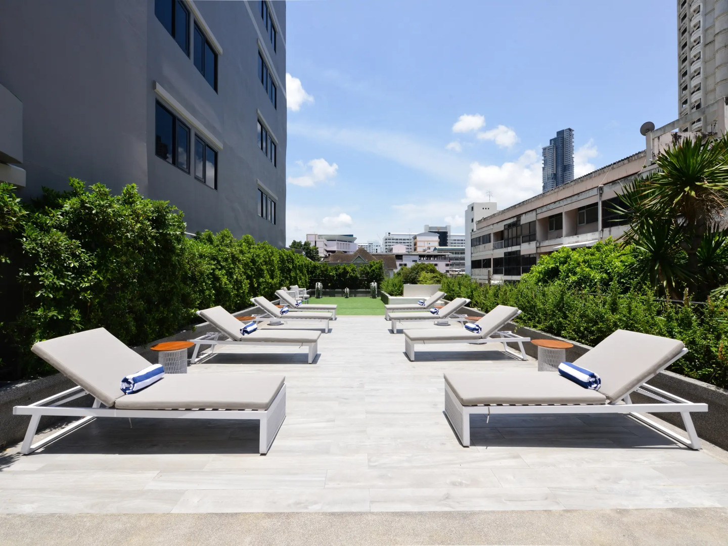 Отель Oakwood Hotel&Residence Bangkok