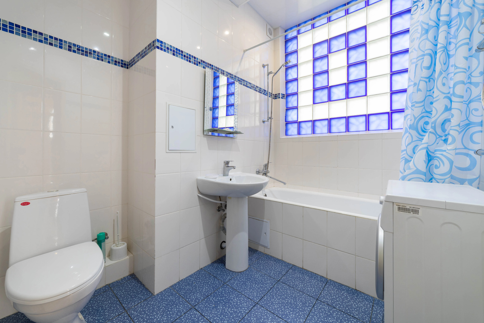 Квартира Вместительная для компании в центре Адлера