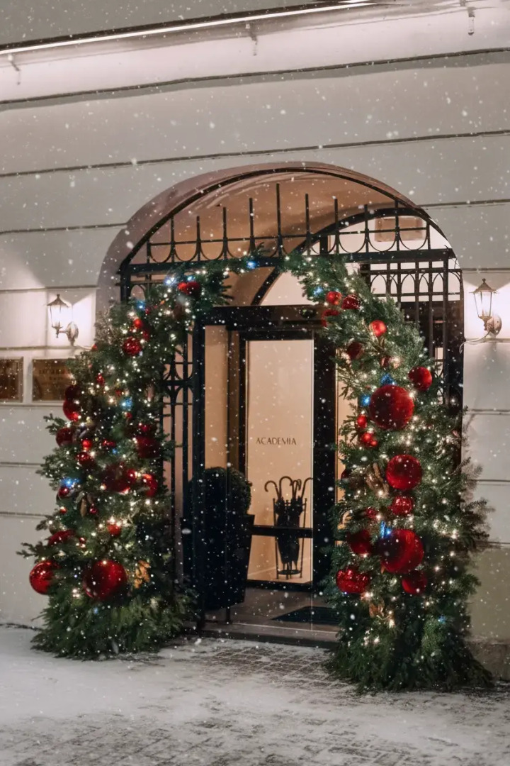 Отель Point Academia