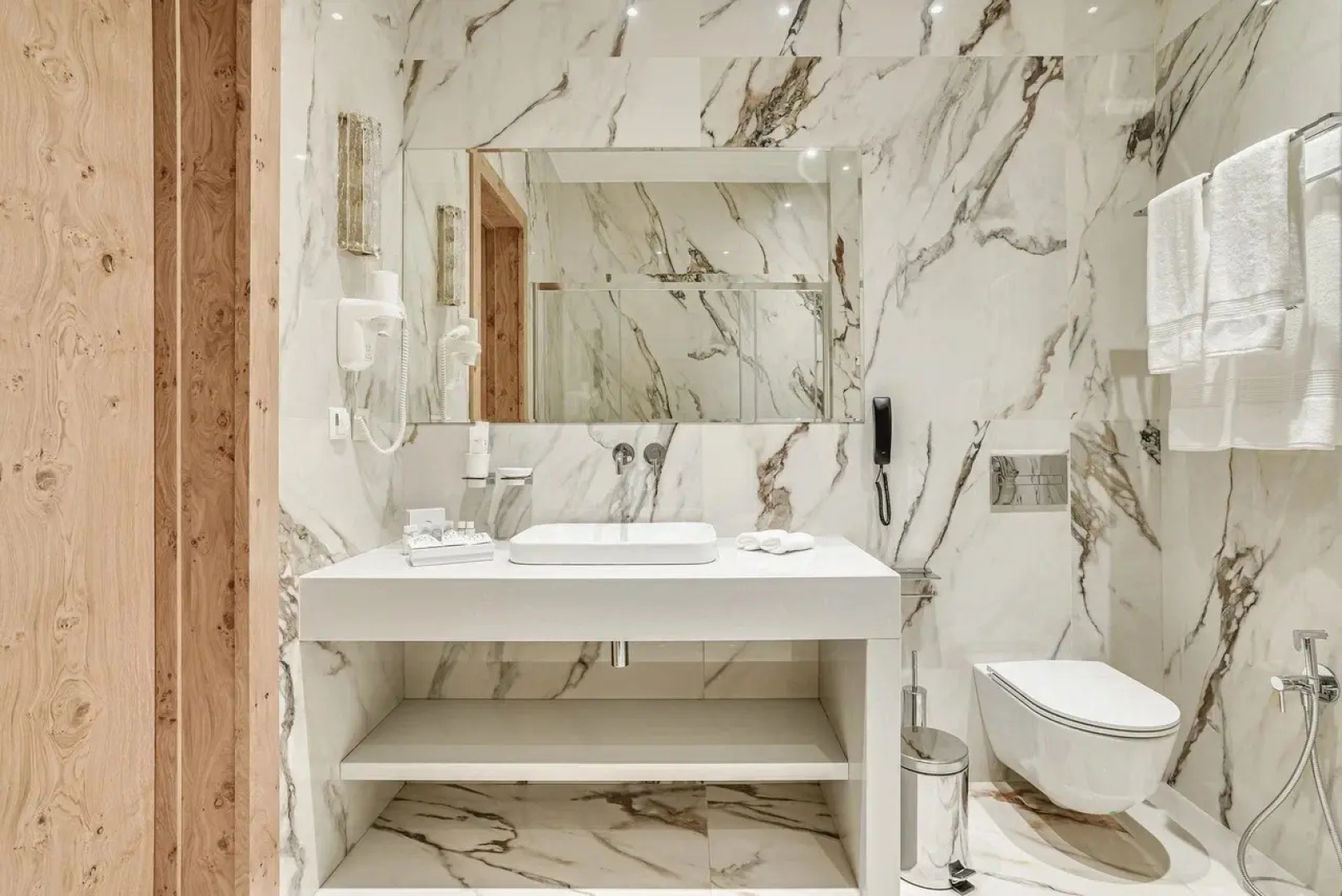 Luciano Wellness&spa Foros