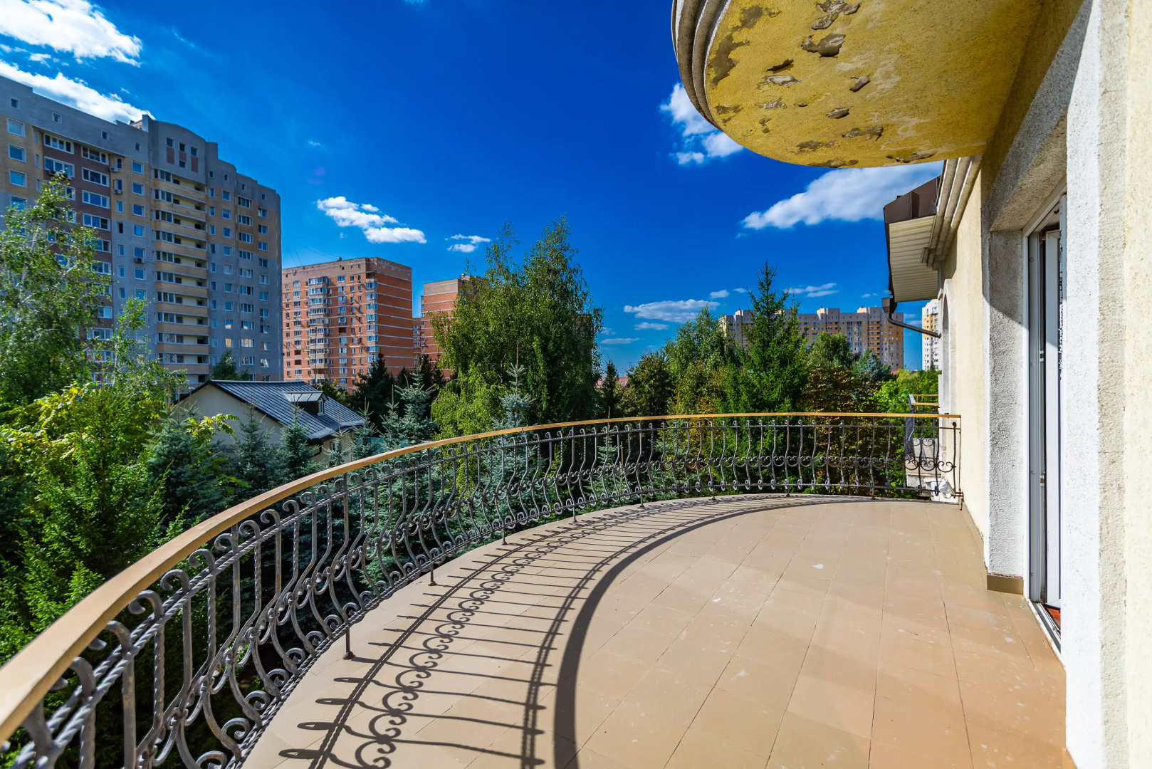 Частный дом Шикарный дом в Апрелевке с бассейном и сауной