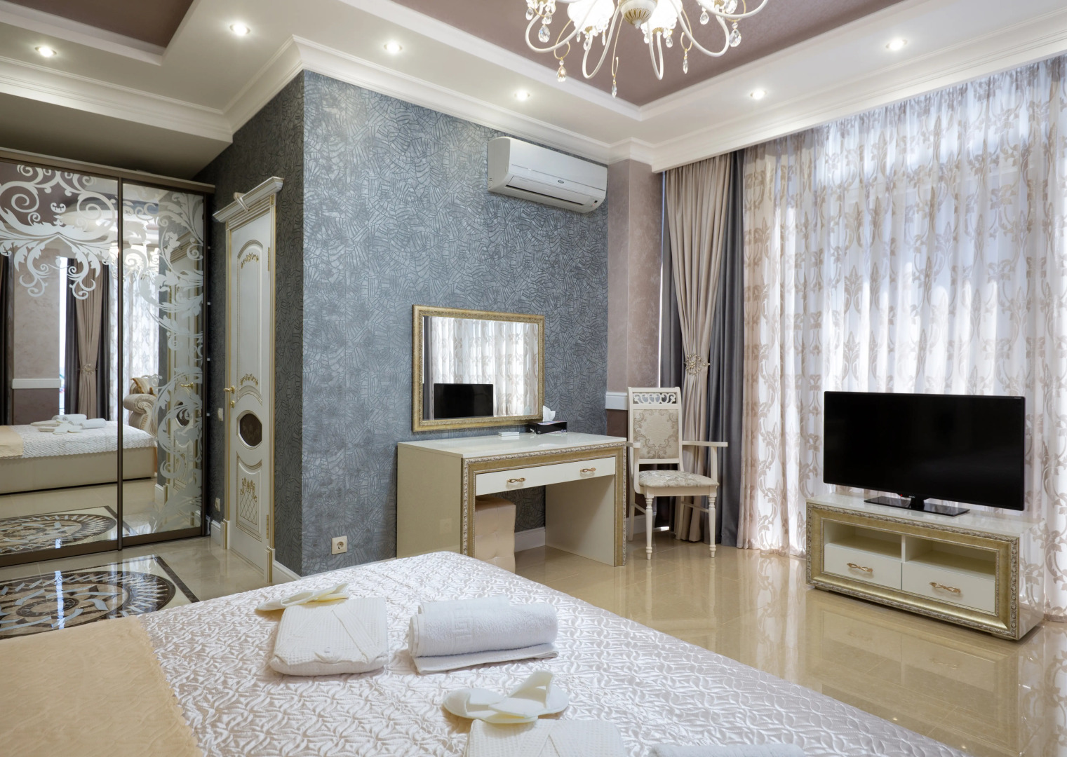 Отель Tropicana