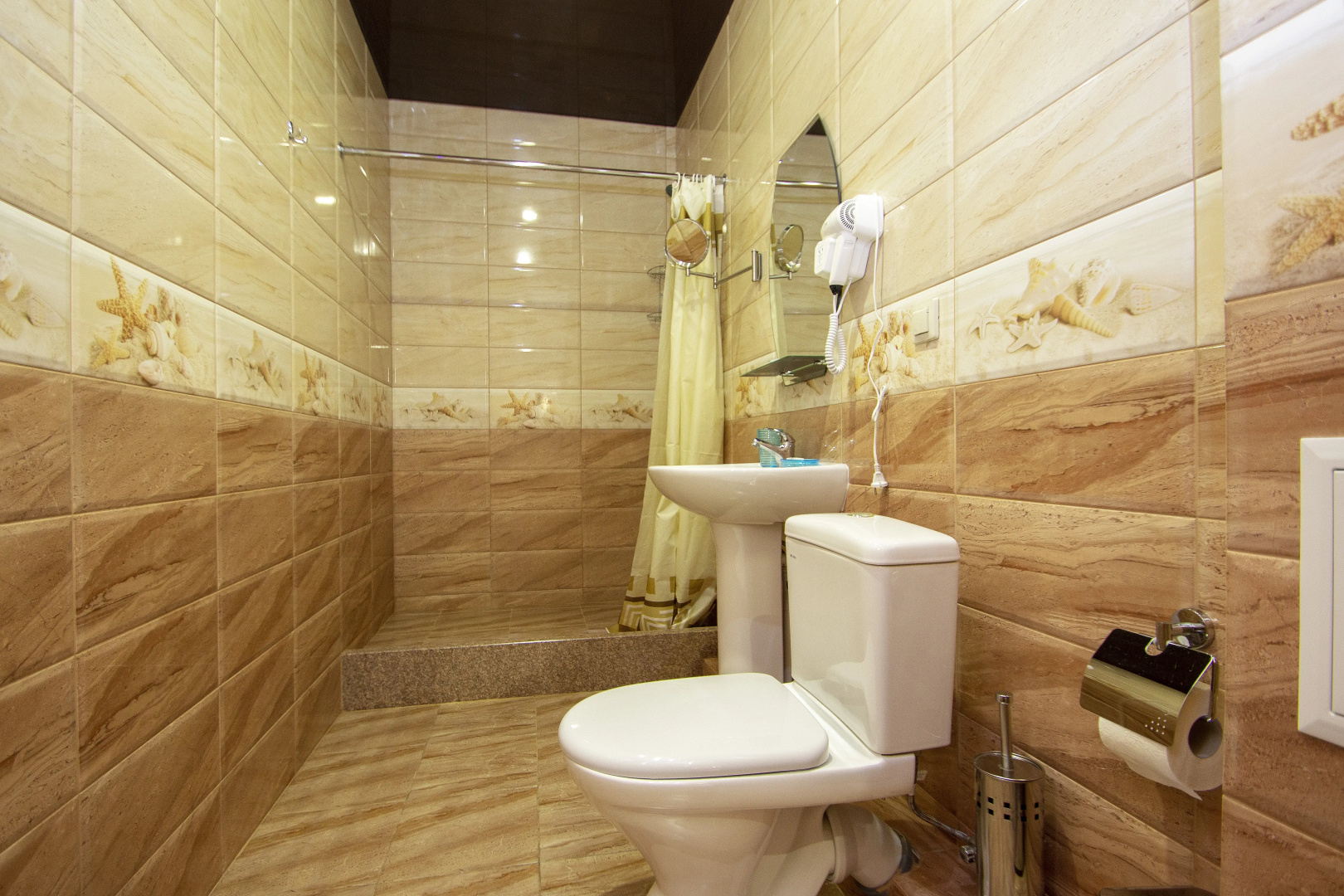 Отель LUXURY HOUSE