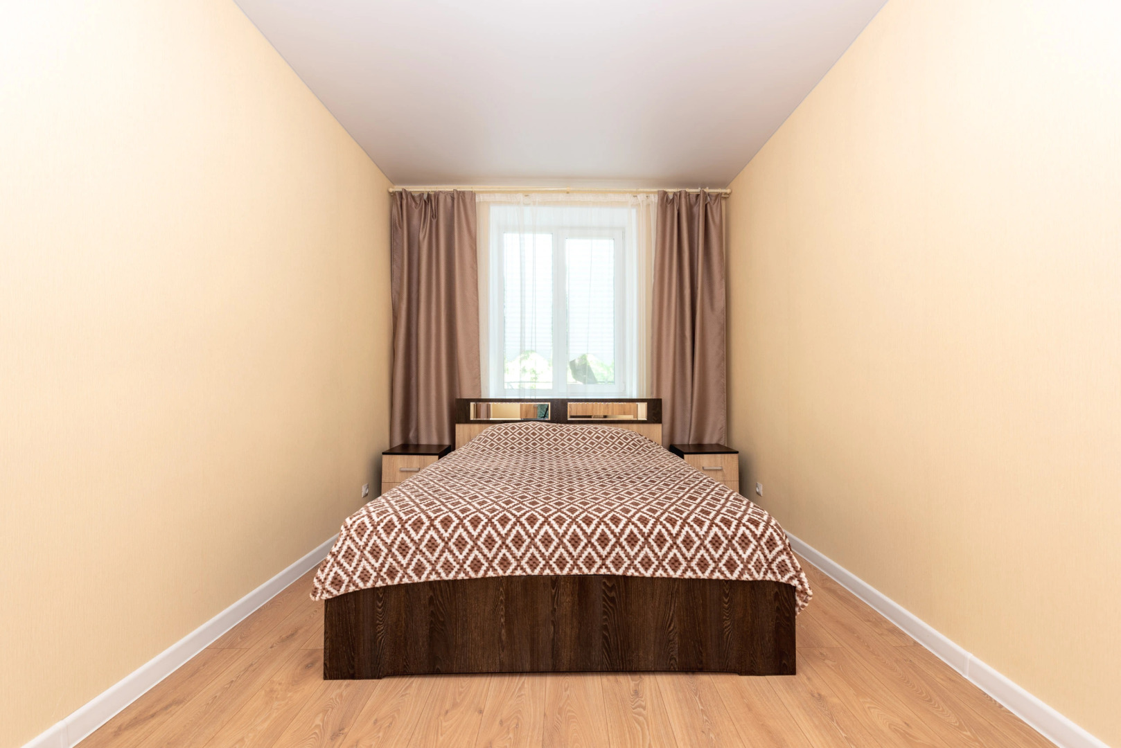 Апартаменты Яр-сутки на Октября 23