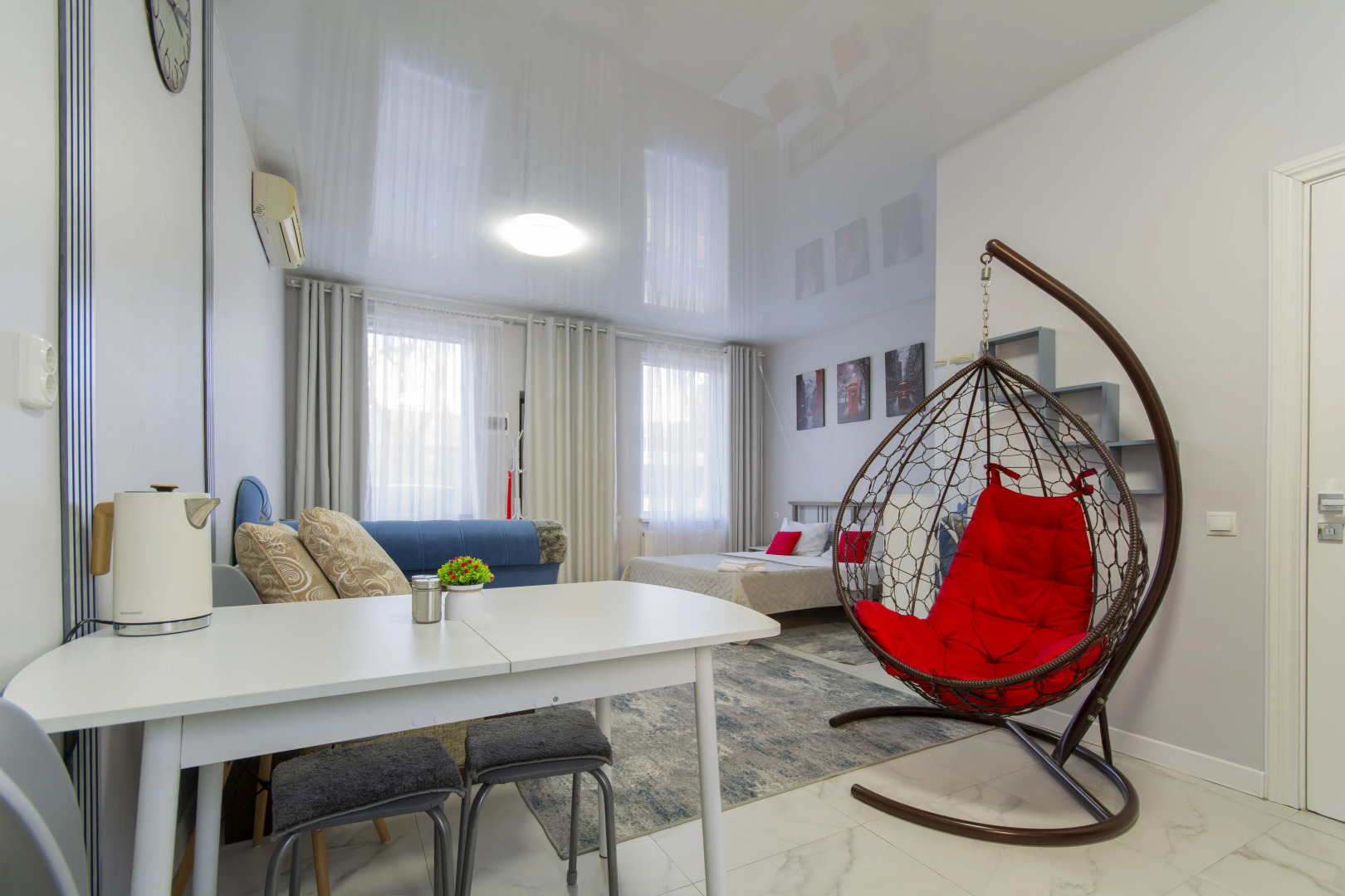 Частный дом Уютный дом-студия в центре города