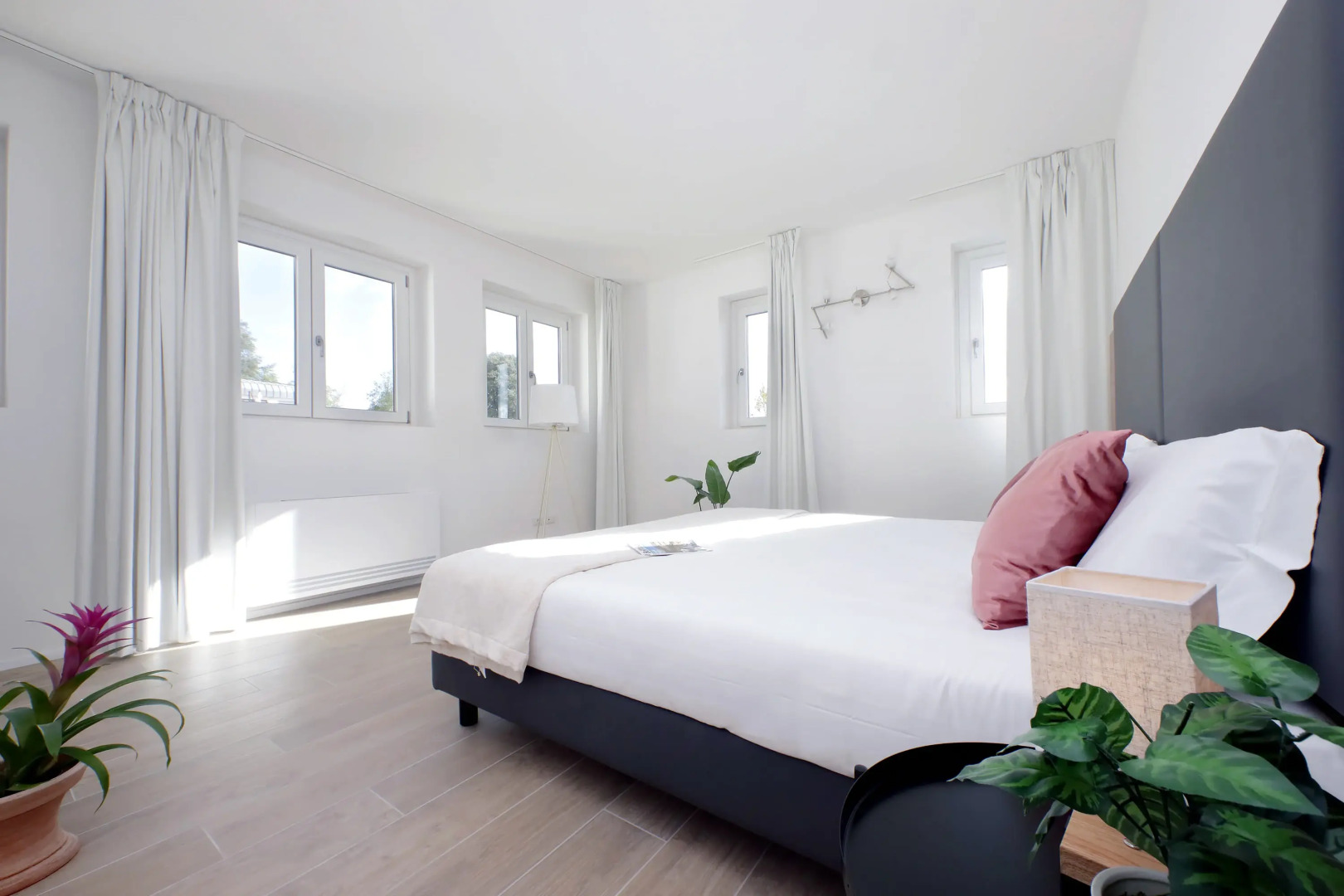 Апарт-отель Siena Hills Apartments