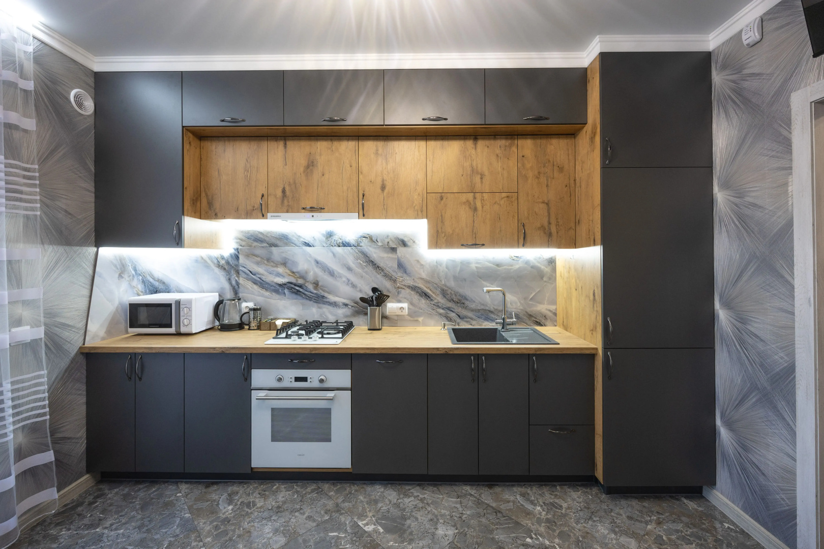 Квартира LovelyHome39 у Парка Кроне