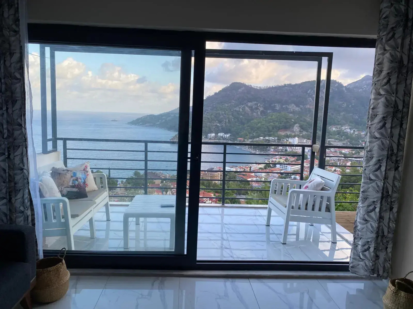 Апартаменты Serena Suit Apartment