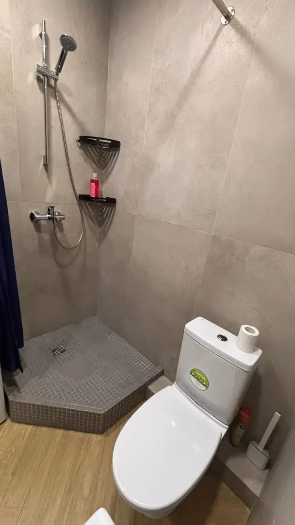 Апартаменты с Балконом и Шикарным Видом на Парк