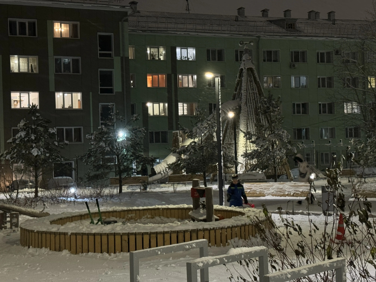 Квартира Студия с камином у парка