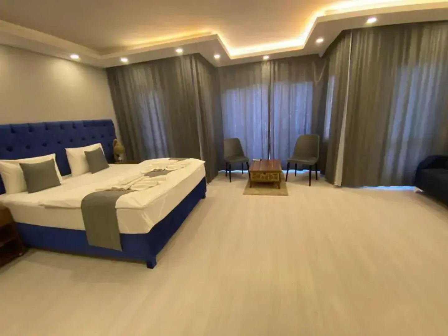 Отель Big Peace Suite