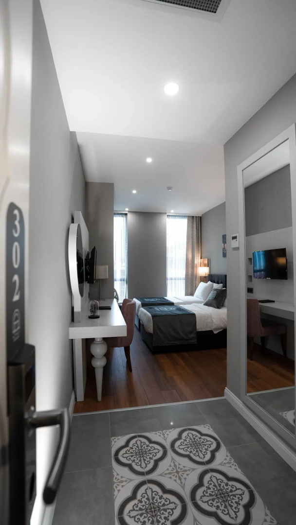 Отель Homey Airport