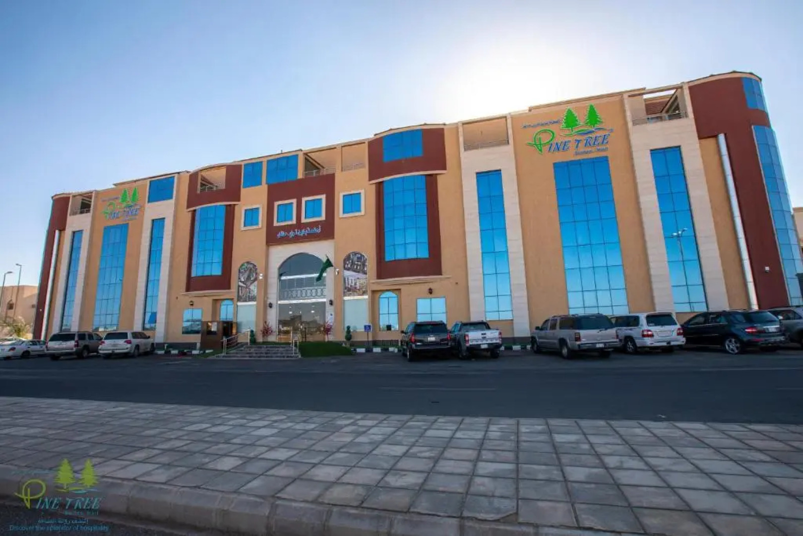 Pinetree Suites Hail