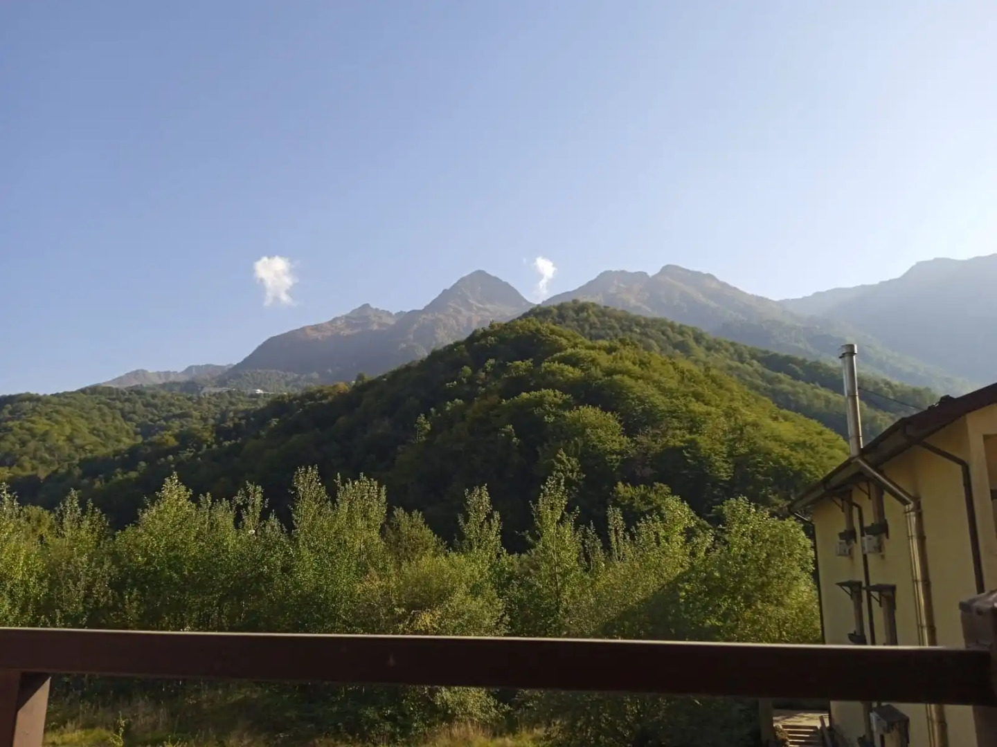 Апартаменты Хелена Скай