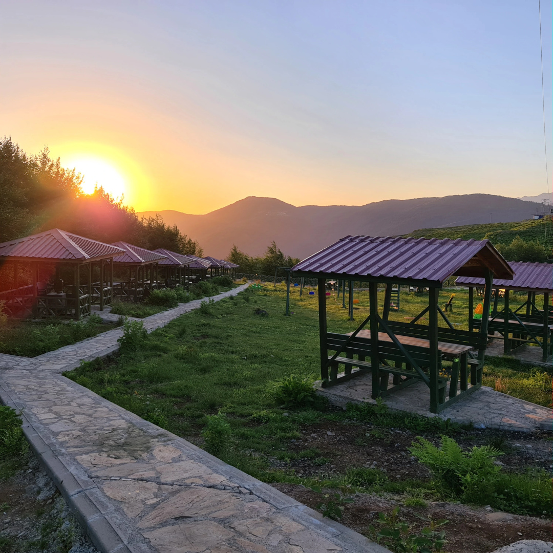 Flora Handüzü Resort & Wellness Bungalow Hotel