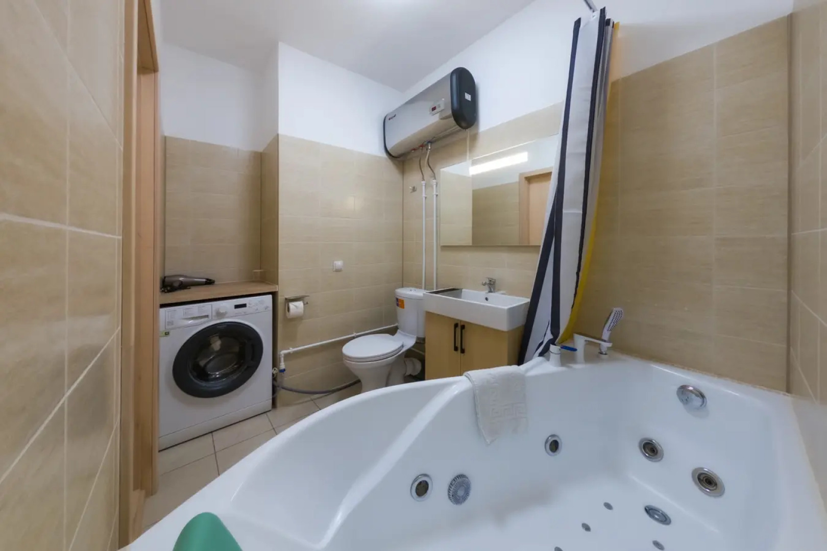 Апартаменты UNO APART на Степана Разина 2 38 м²