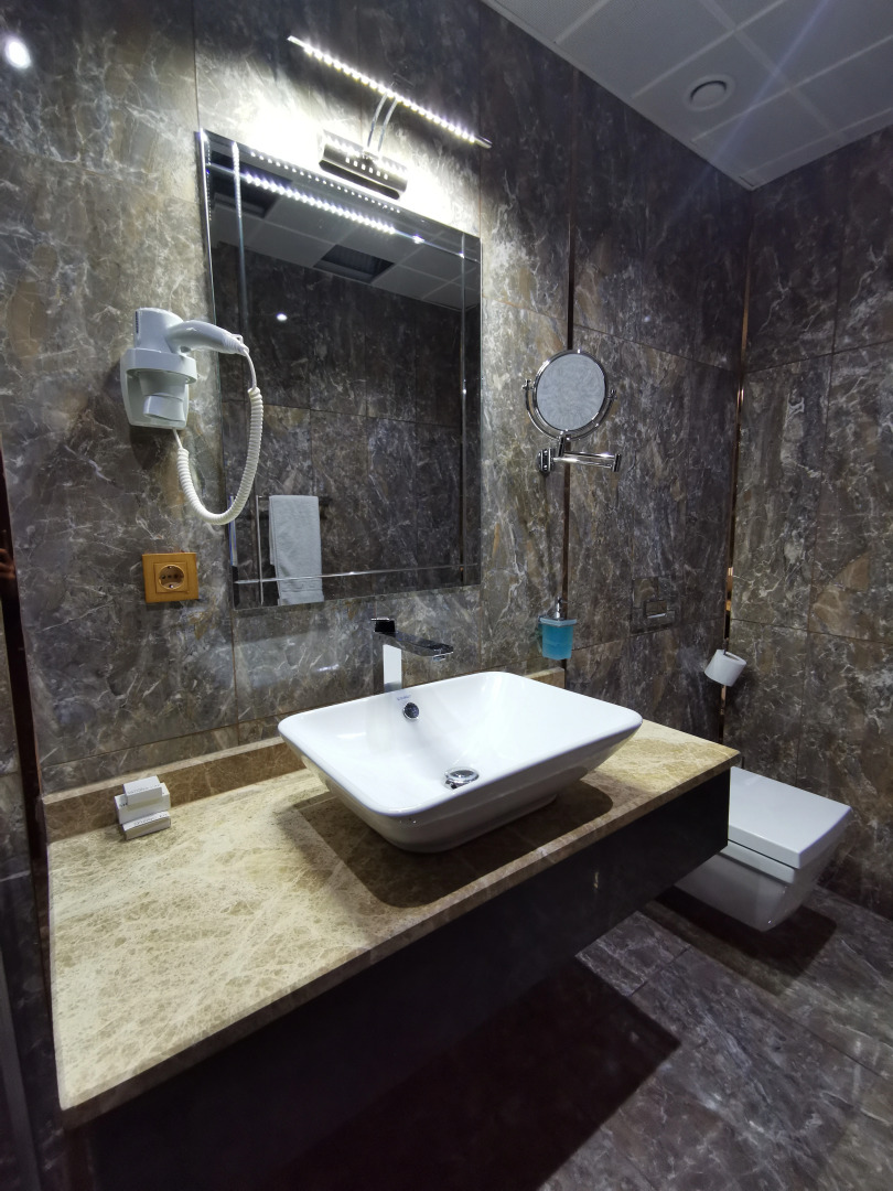 Отель Perapolis