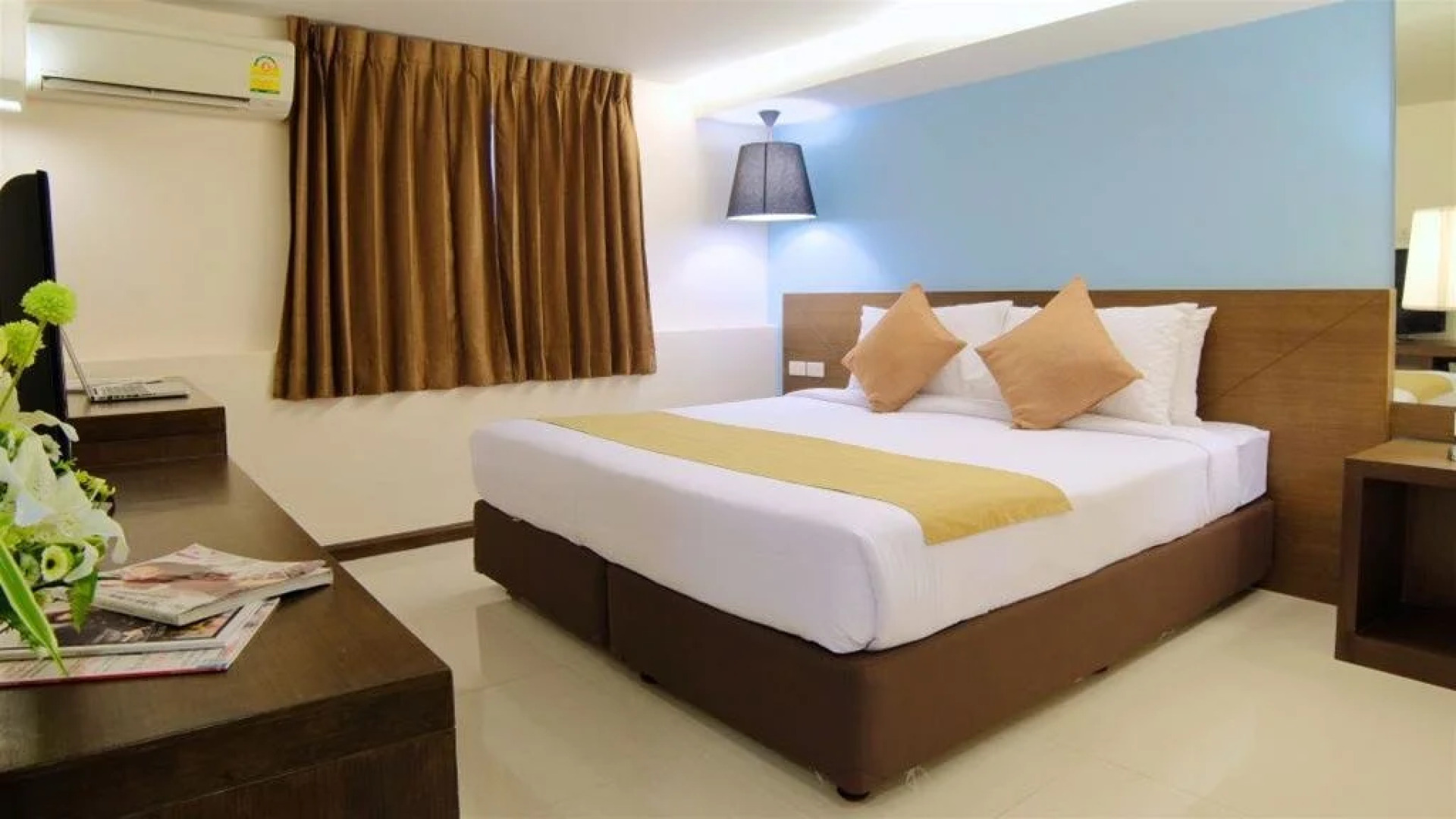 Отель Grand Alpine