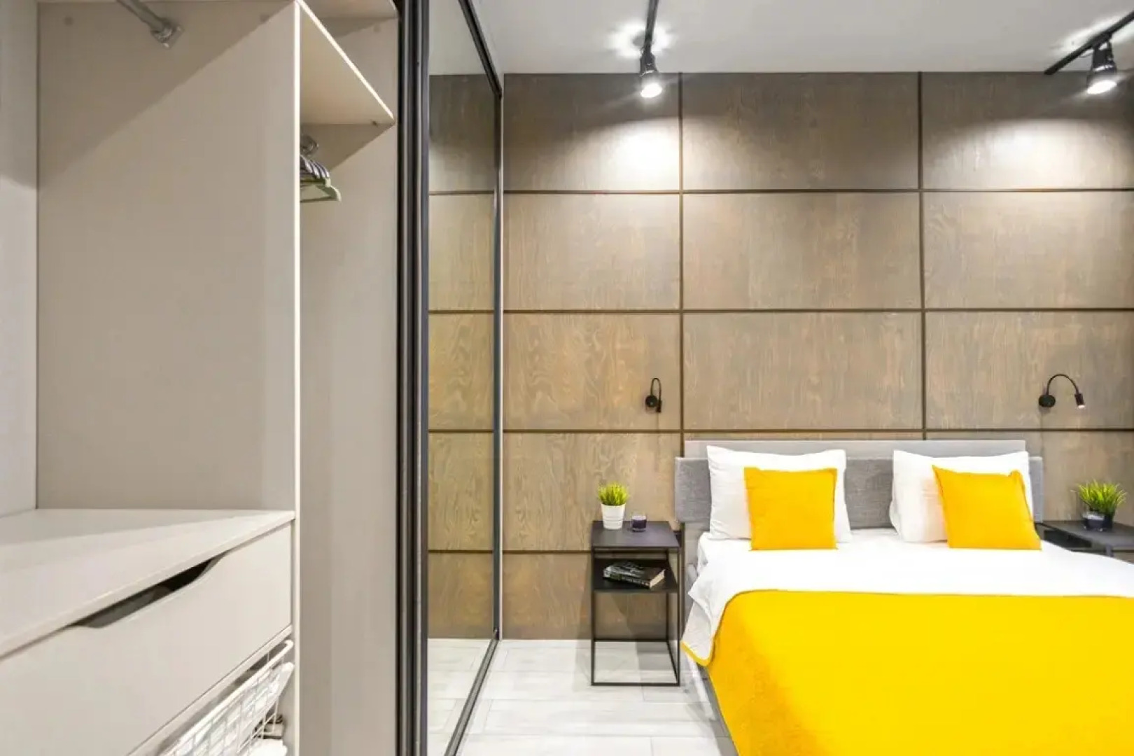 Апартаменты Улучшенные с Балконом Elite Apartments