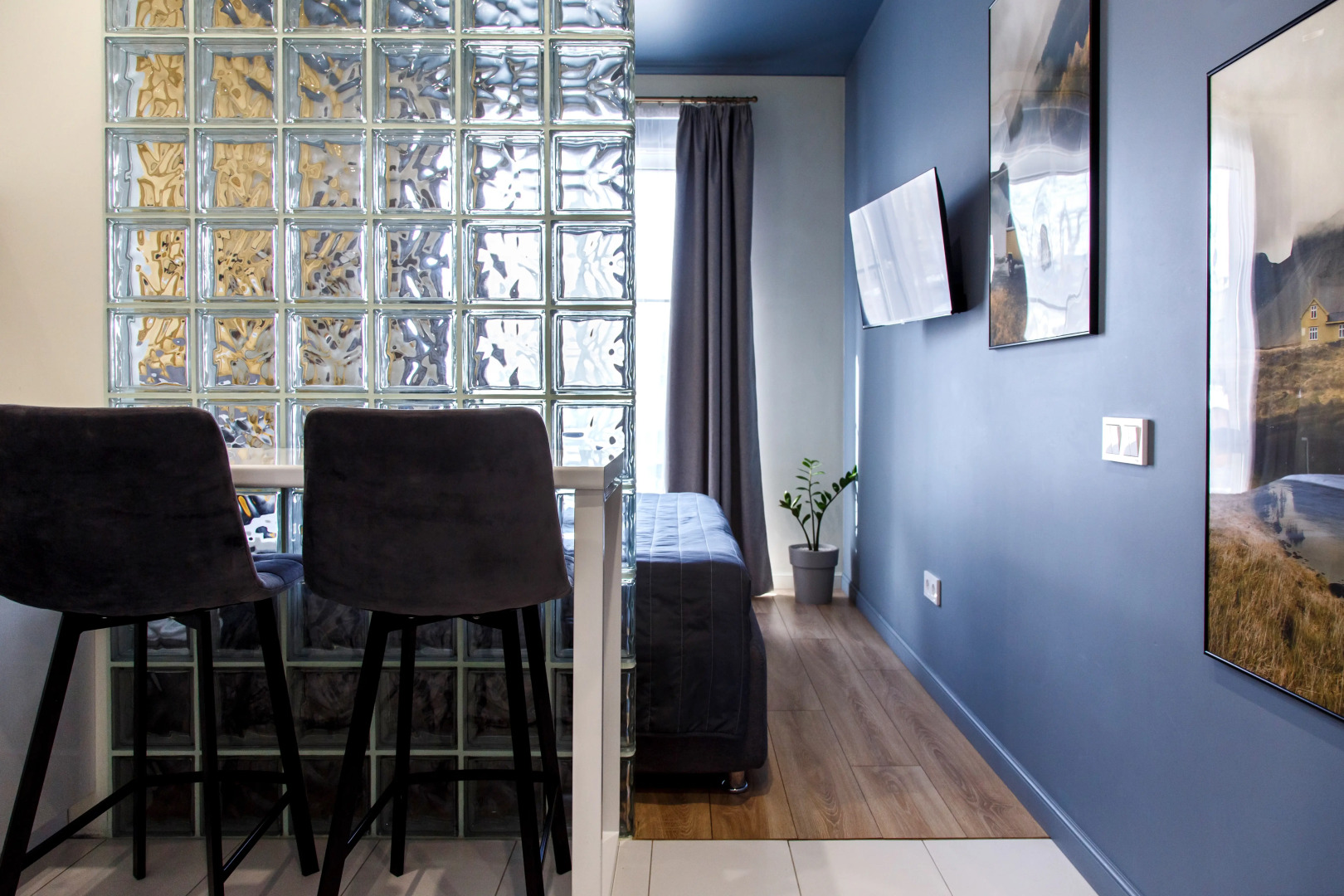 Апартаменты "Sun&Glass Studio"