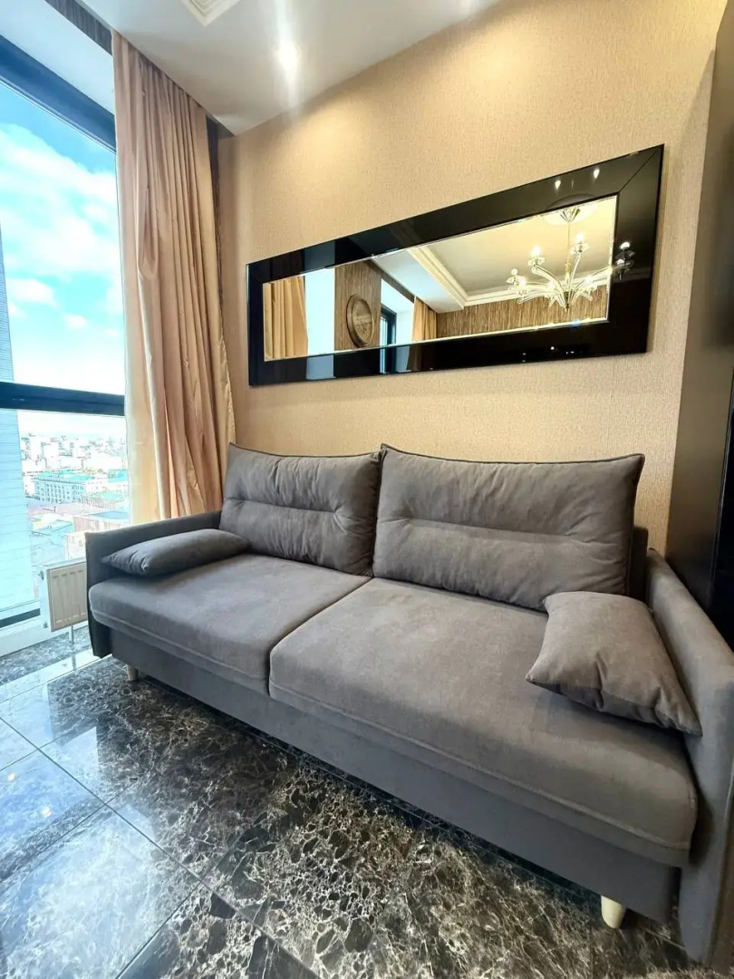 Апартаменты VipHouse Верхнеторговая 4