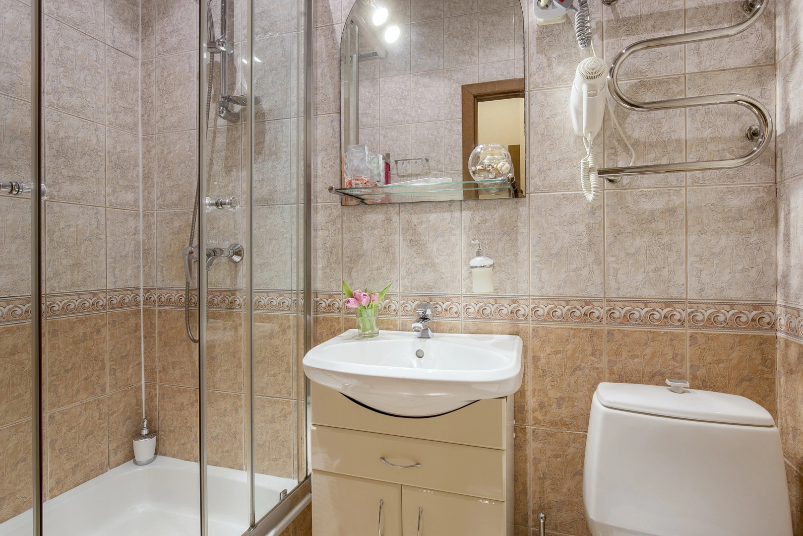 Отель Искра