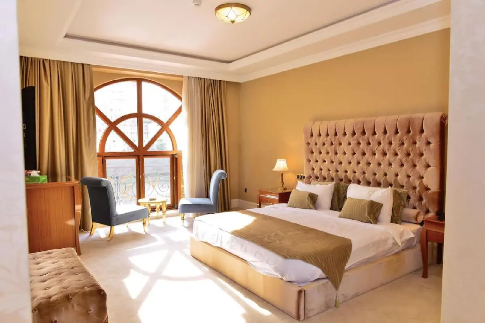 Отель Lake Palace 