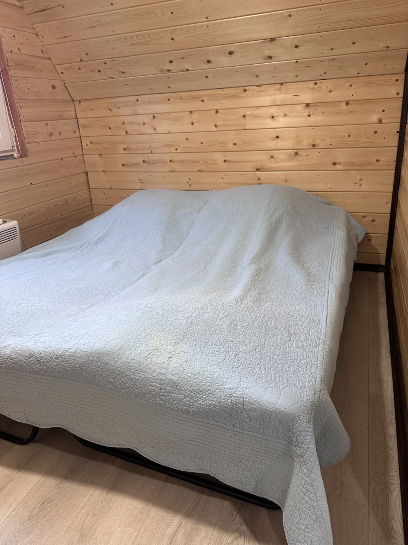 Частный дом А-фрейм в самом центре леса