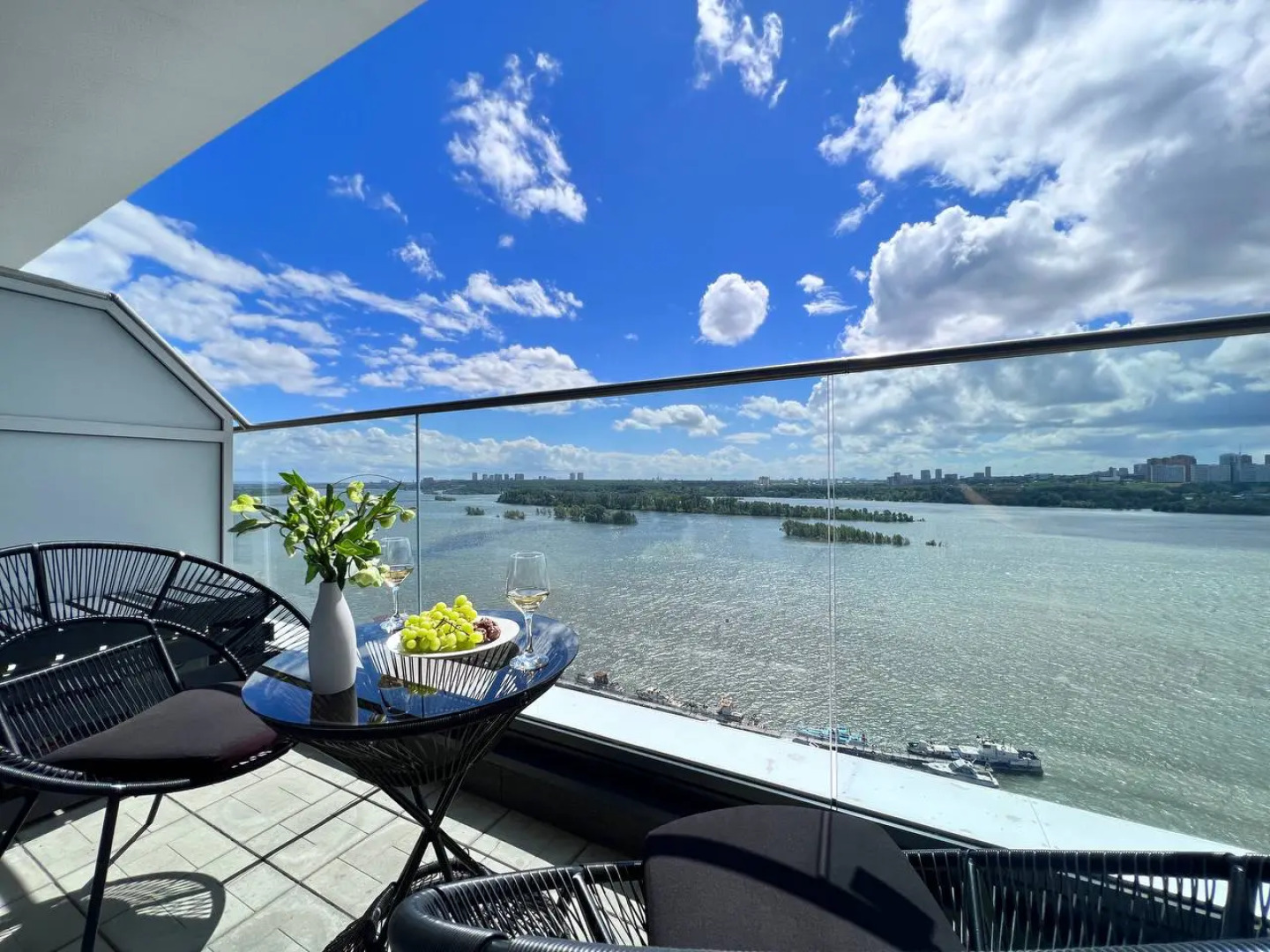 Апартаменты River Breeze