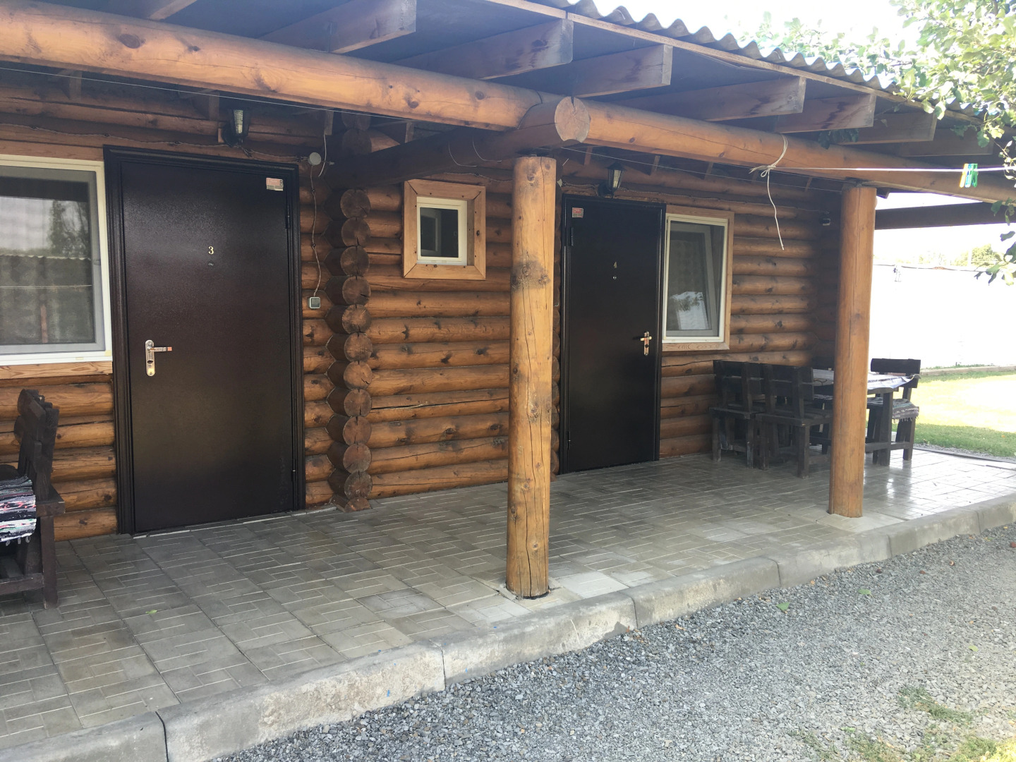 Belyij Dom Na Trasse M4 Don Hotel	