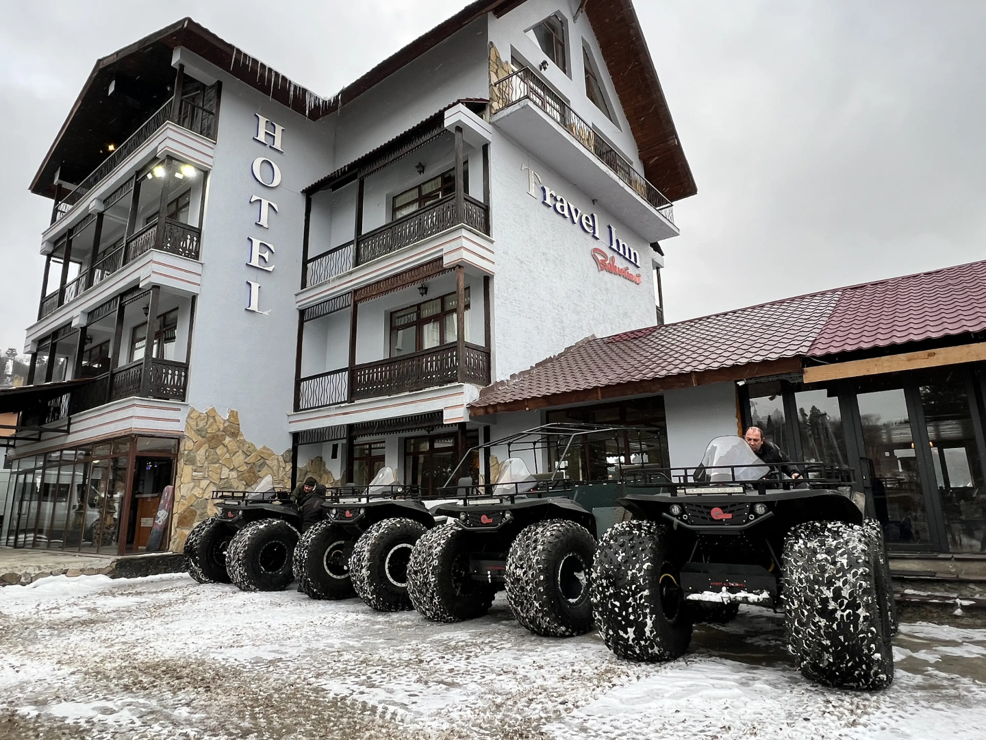 Отель Travel Inn Bakuriani