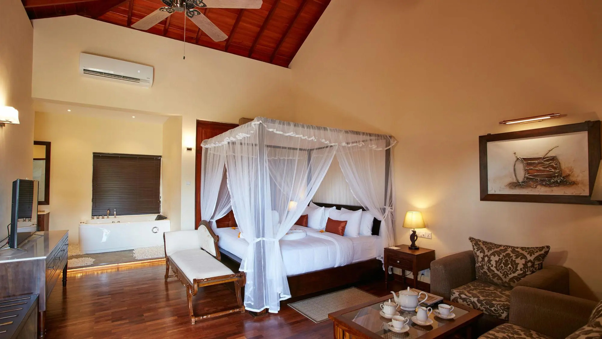 Отель Seerock The King's Domain