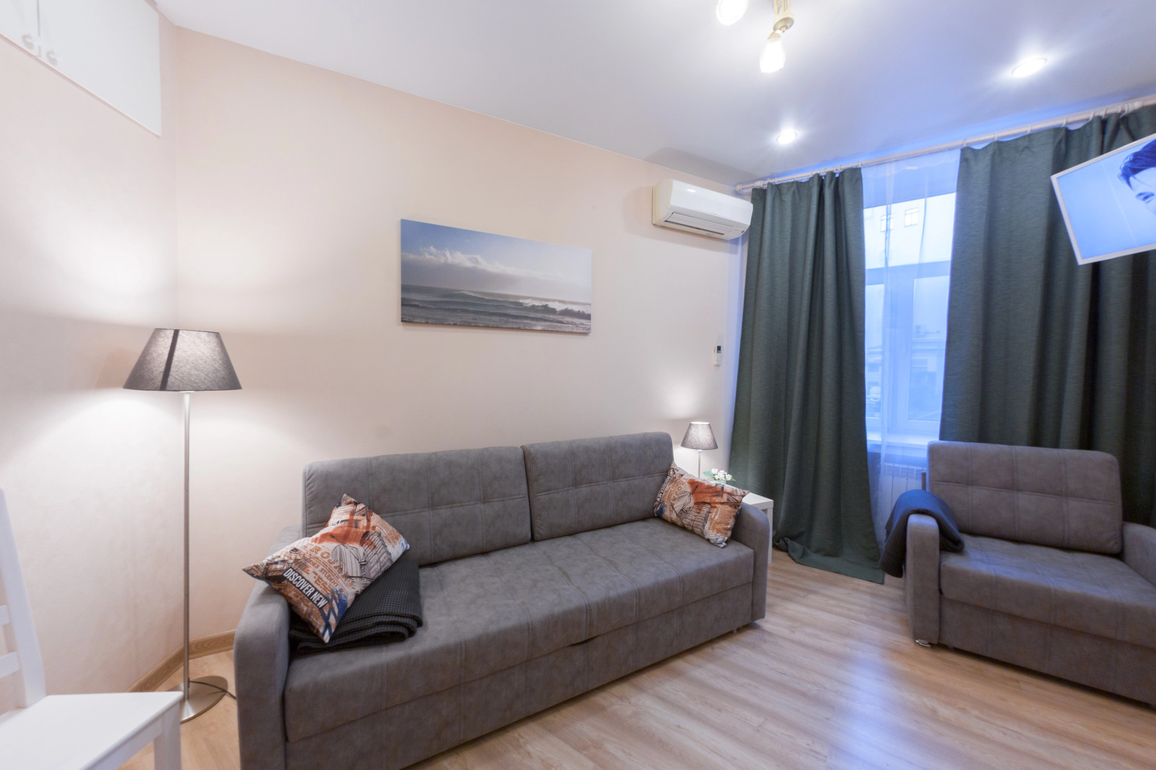 Апартаменты Белый Бегемот у Петропавловки