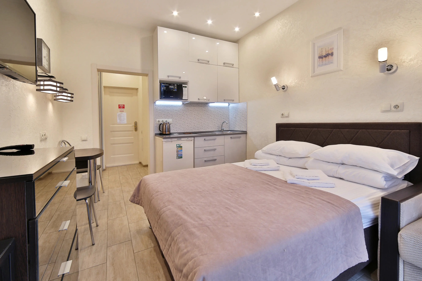 Апартаменты ApartAmore Покровский Парк улучшенный с Видом на Парк