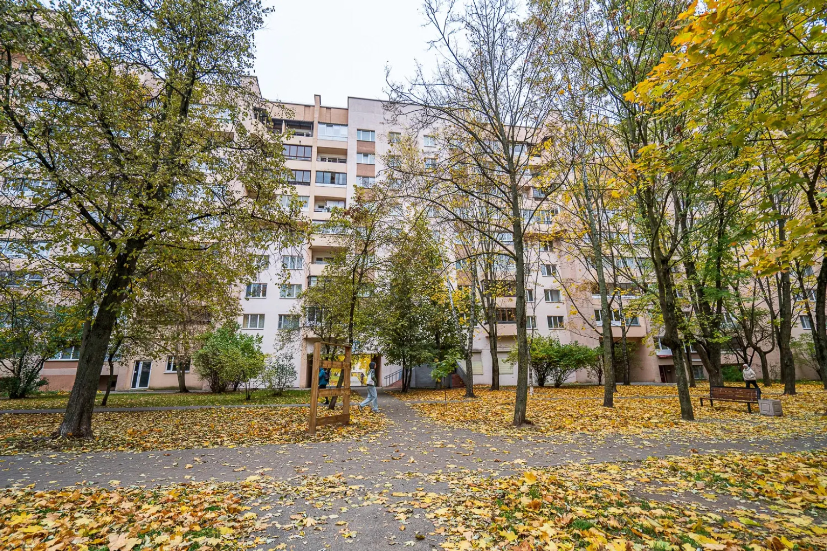 Квартира Апартаменты Ladgorna на Мележа 4