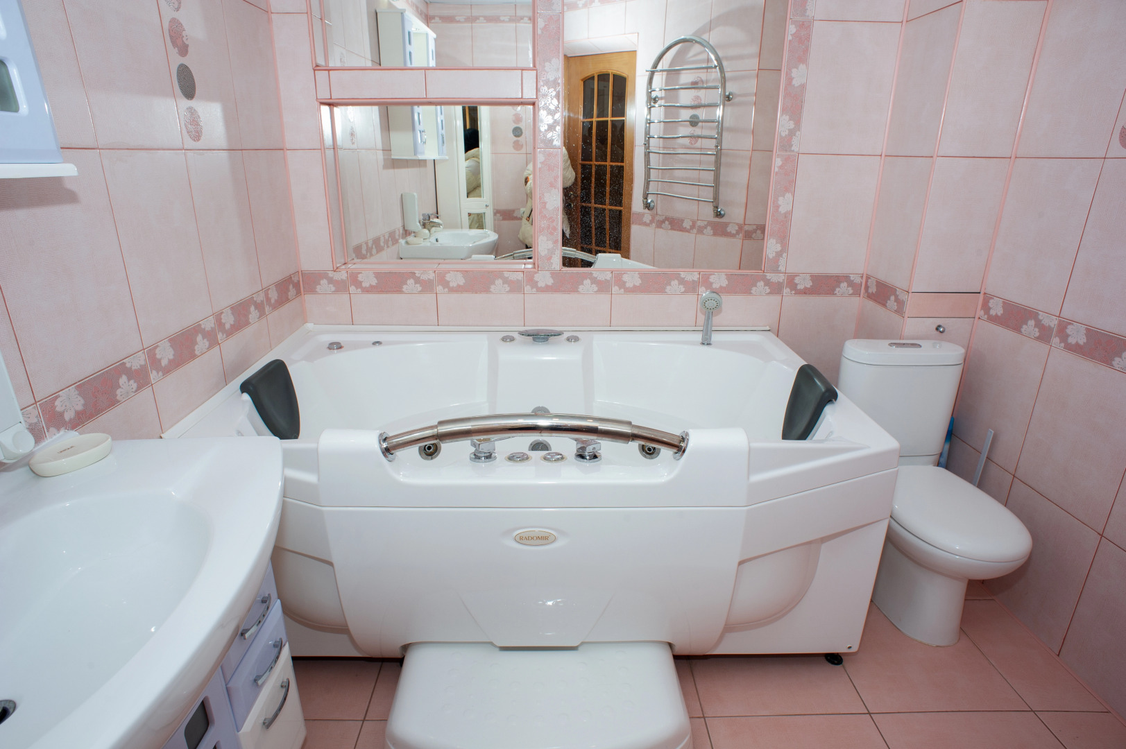 Апартаменты с Джакузи и видом на Парк