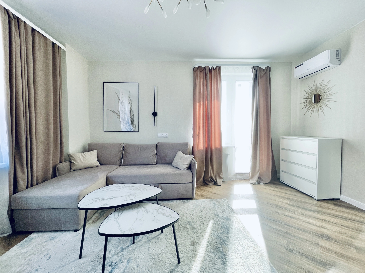 Апартаменты VEGAS на Надежды Сусловой 22А